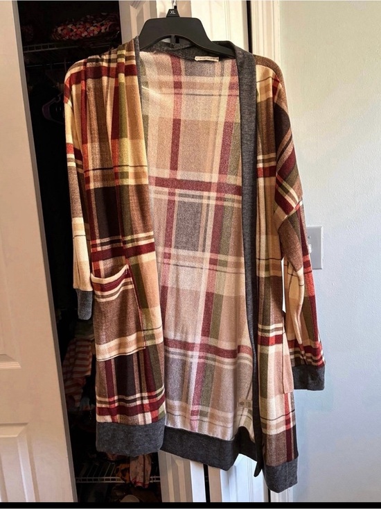 Sweaters - Plaid Cardigan